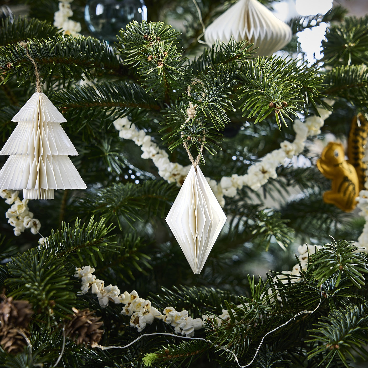 Weihnachtsbaumschmuck, Set mit 6 Teilen, verschiedene Formen, weiß