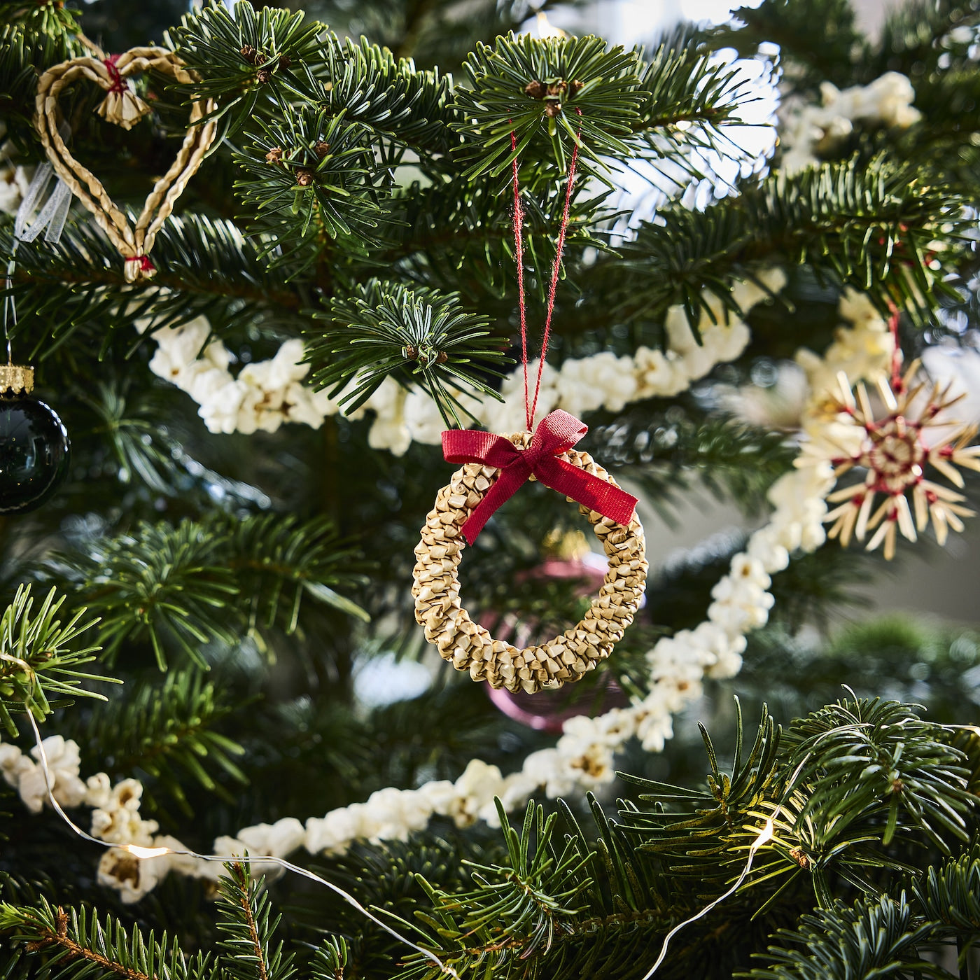 Bauble für den Baum, Set mit 9, Stroh